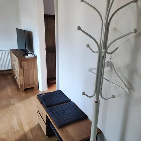 Zentrale Lage In - 4