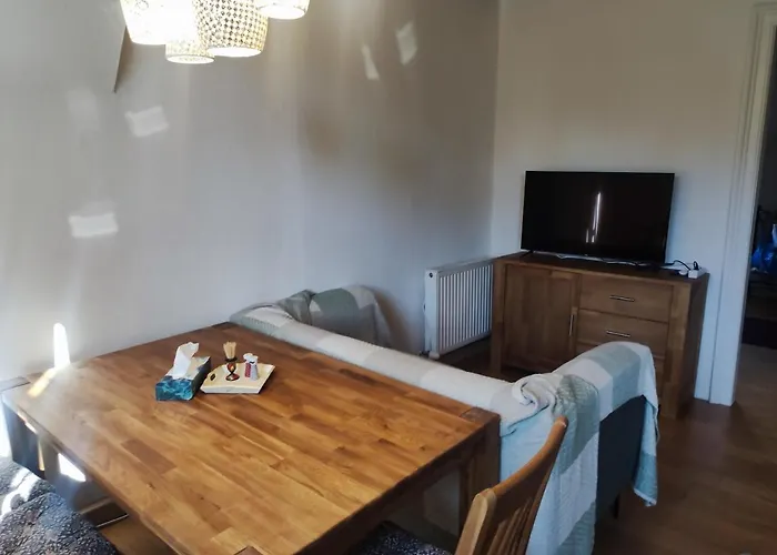 Apartment Zentrale Lage In - 4 *